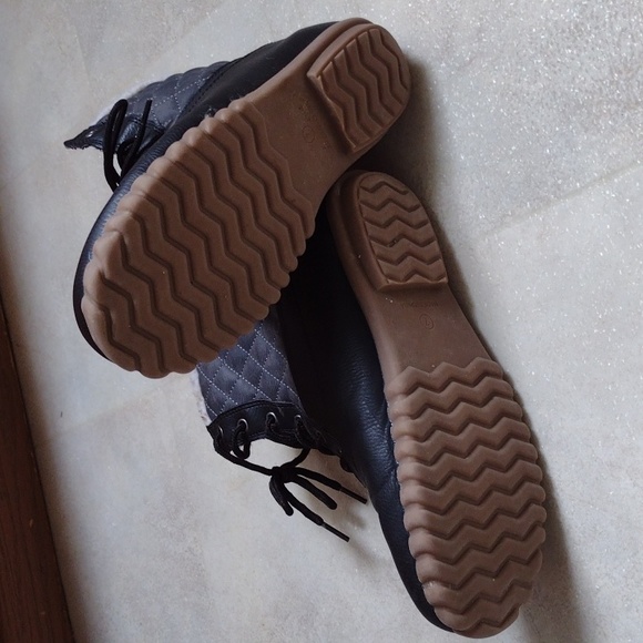 Boots - Picture 7 of 8